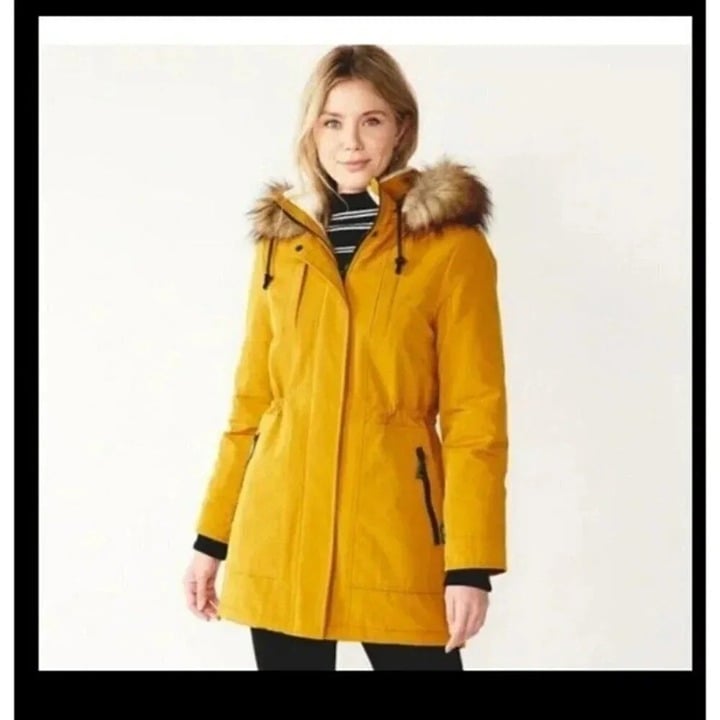 Nine West XL Yellow Sherpa Lined Quilted Heavy Warm Fur Collar Down Coat Jacket