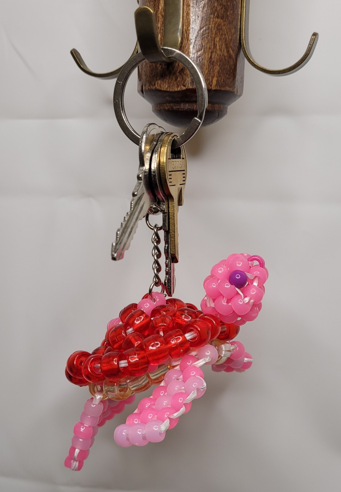 3D Sea-Turtle Kandi Bead Key-Chain 4in. Multi Color Pinks/Red Key Decoration
