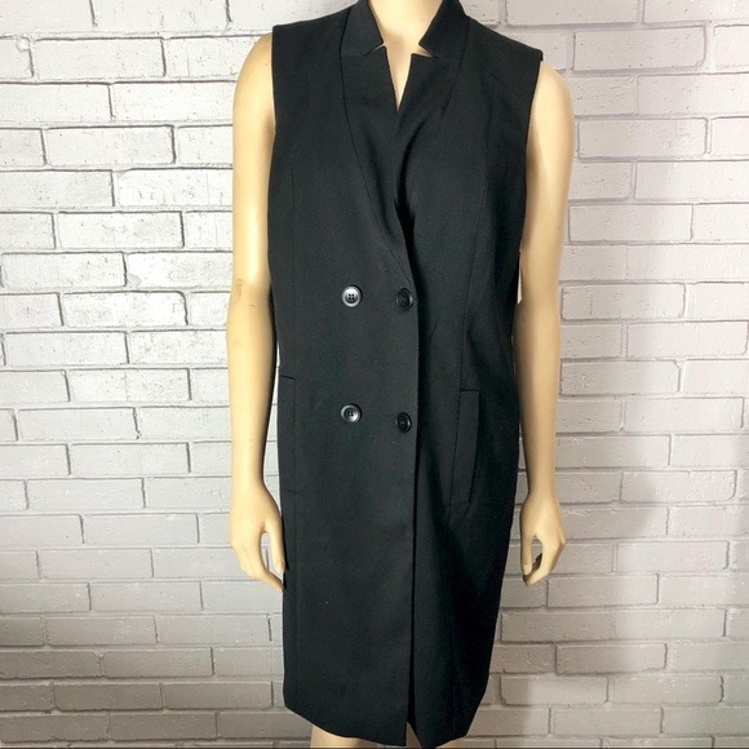 Trouve Women’s Long Black Vest