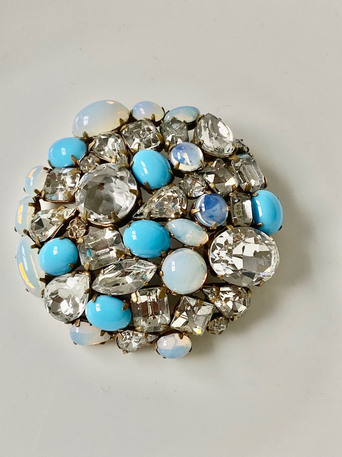 Vintage Schreiner blue moon stone rhinestone brooch pin