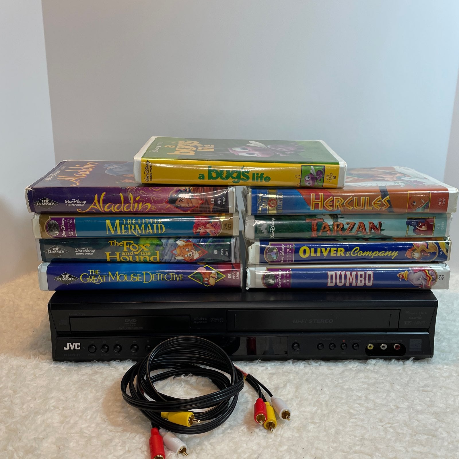 JVC DVD VCR Combo Player HRXVC11 Disney vhs bundle