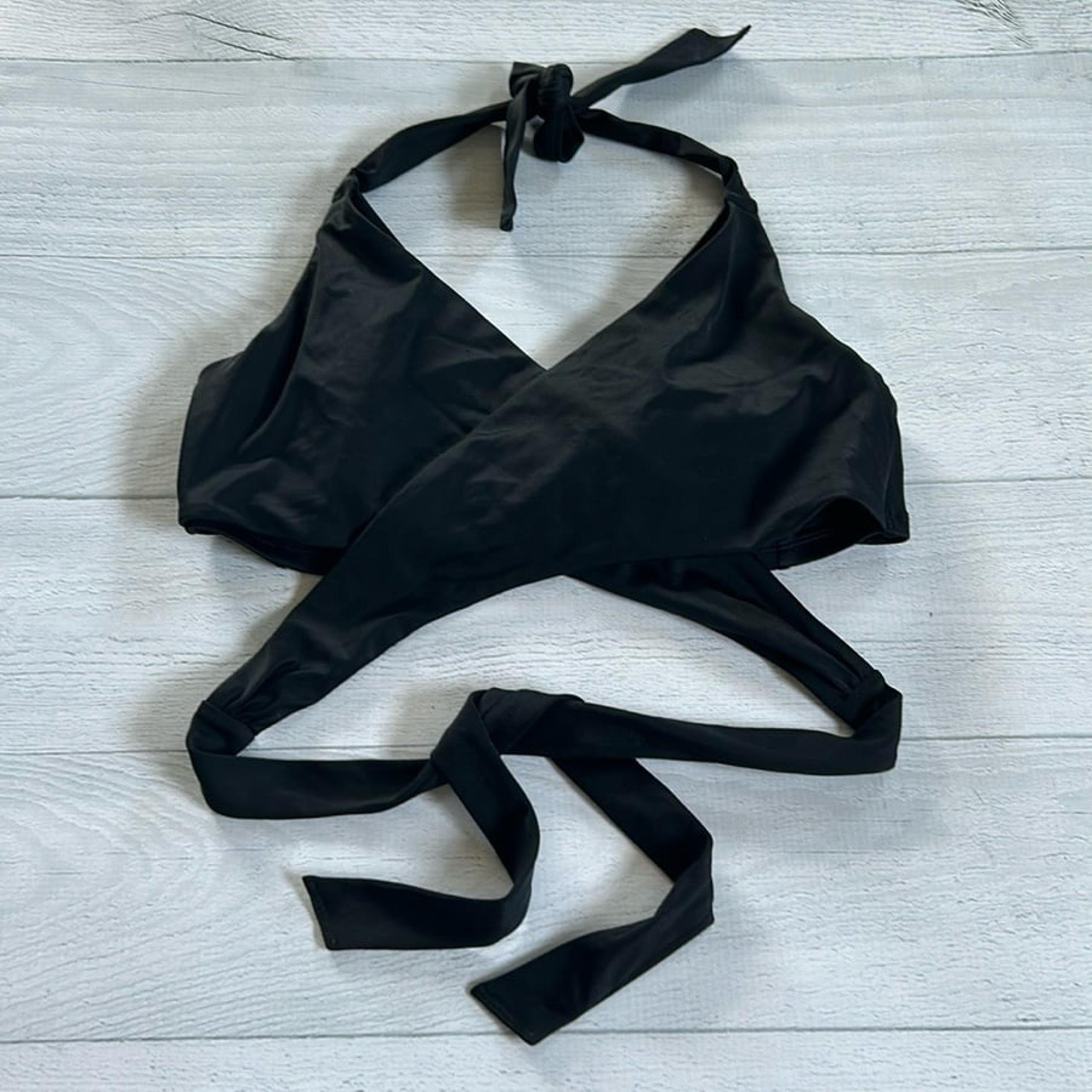 Athleta Wrap Bikini Top Sz 36 B/C Black