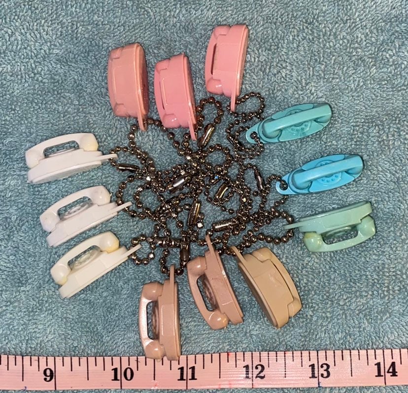 Tupperware(?) Princess keychain phone Keyring lot set of 12