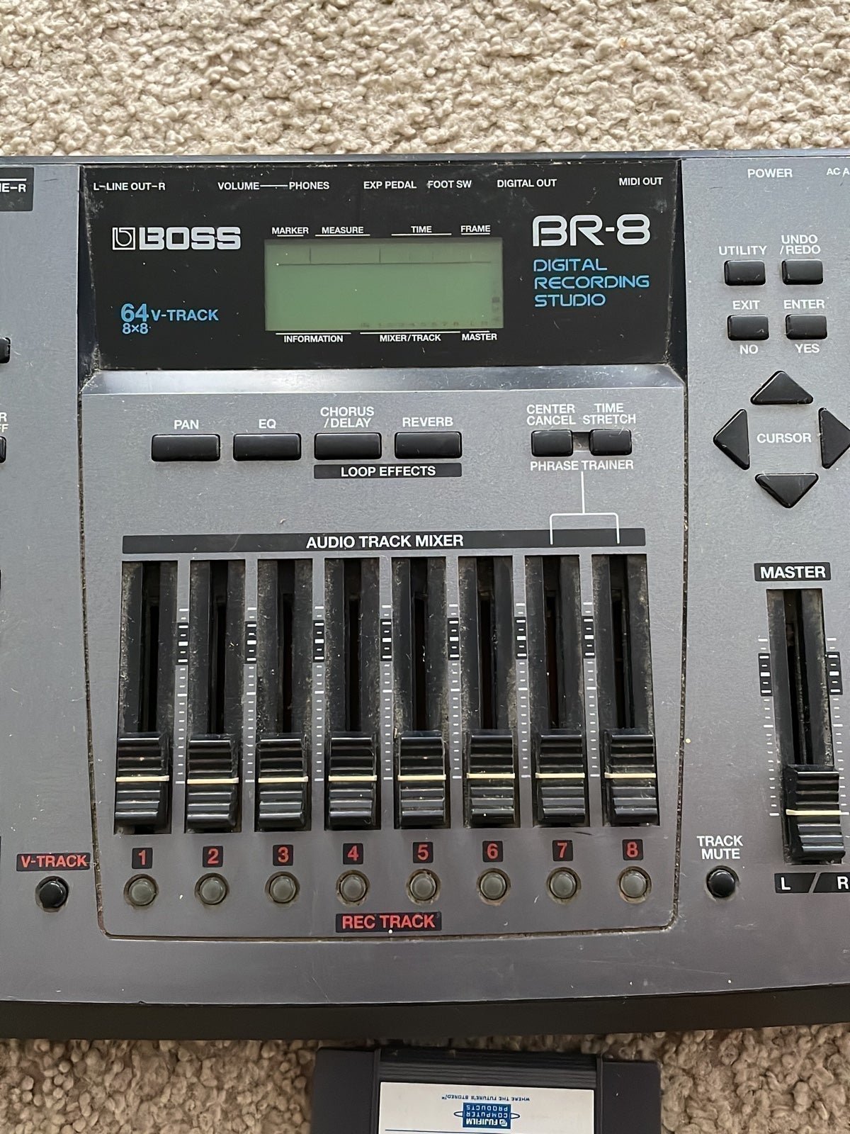 BOSS BR-8 Digital Recording Studio　ボス br_8_top_main.jpg