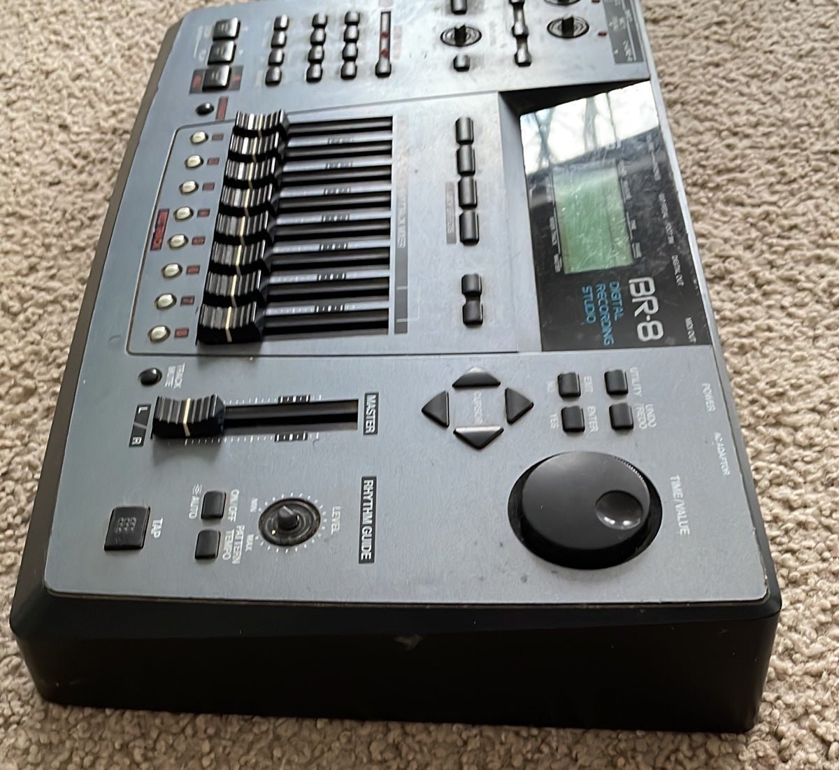 BOSS BR-8 Digital Recording Studio / Multi-Track Recorder