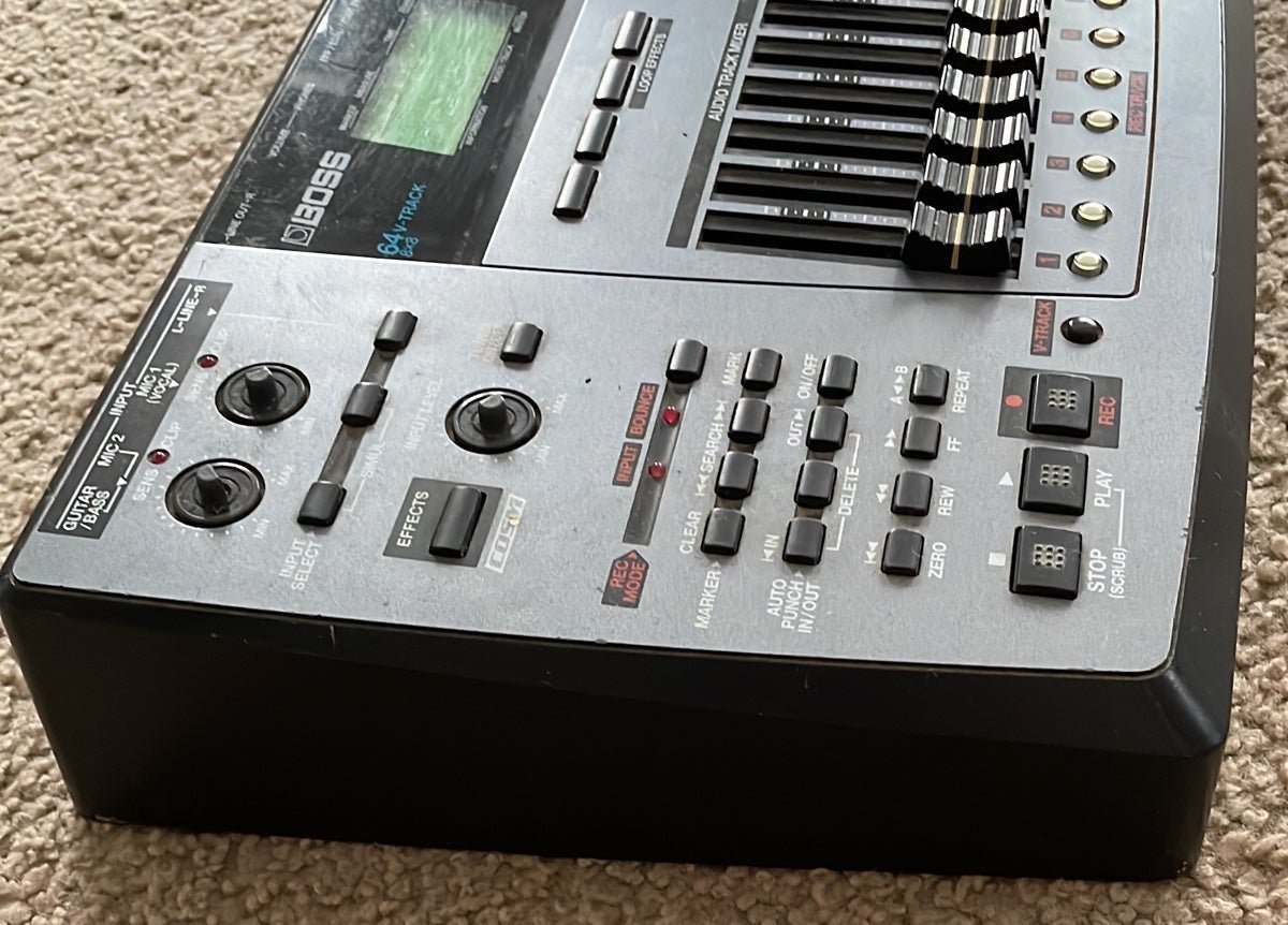 BOSS BR-8 Digital Recording Studio　ボス br_8_top_main.jpg