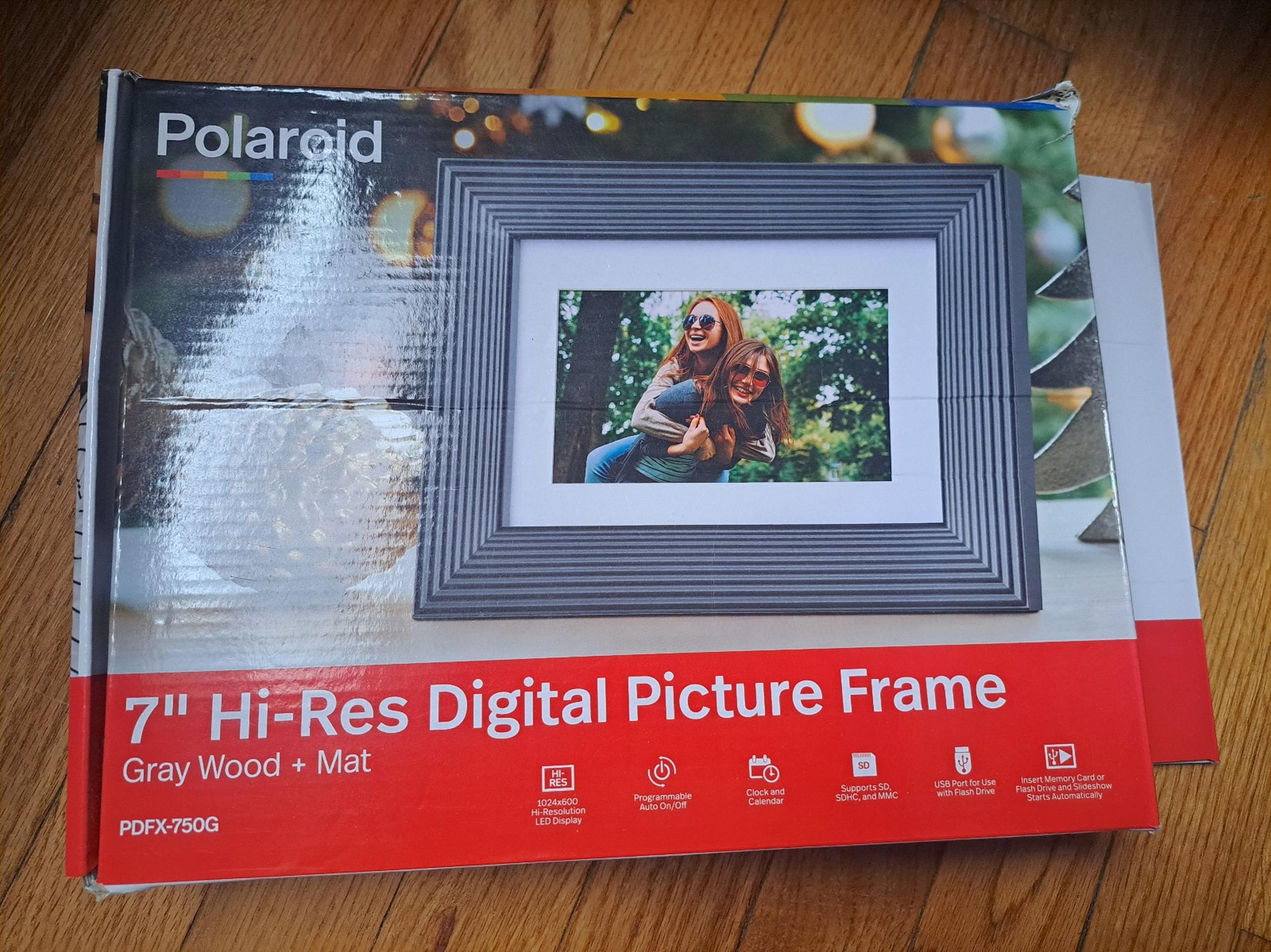 NEW- Polaroid Digital Photo Frame