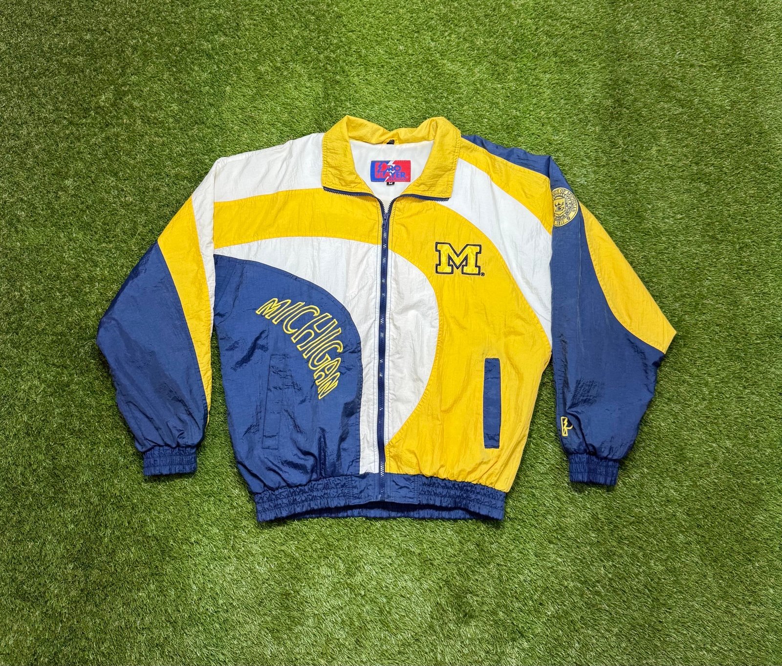 Vintage University Of Michigan Full Zip Nylon Windbreaker Jacket Size Medium