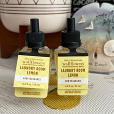 Bath & body works Laundry room lemon Wallflower Refills fragrance