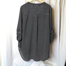 Torrid Womens Striped B&W Shirt Top Blouse Sz_yythk