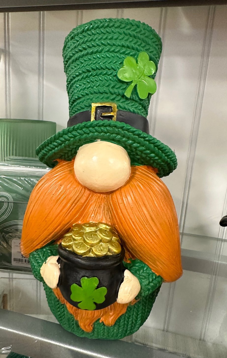 St patrick’s gnome holding pot of gold