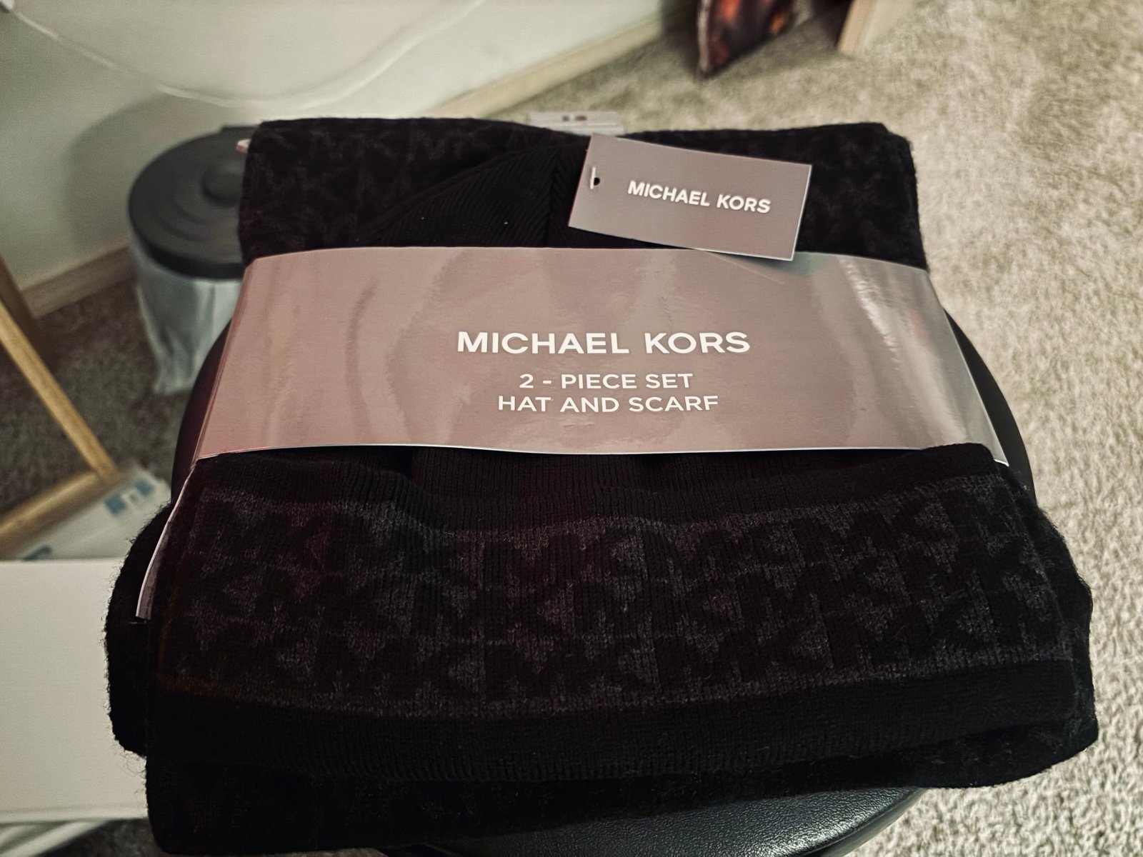 Michael Kors 2 piece set