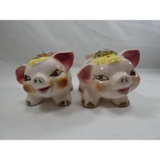 Vintage Walls Japan Pink Pig Salt and Pepper Shakers