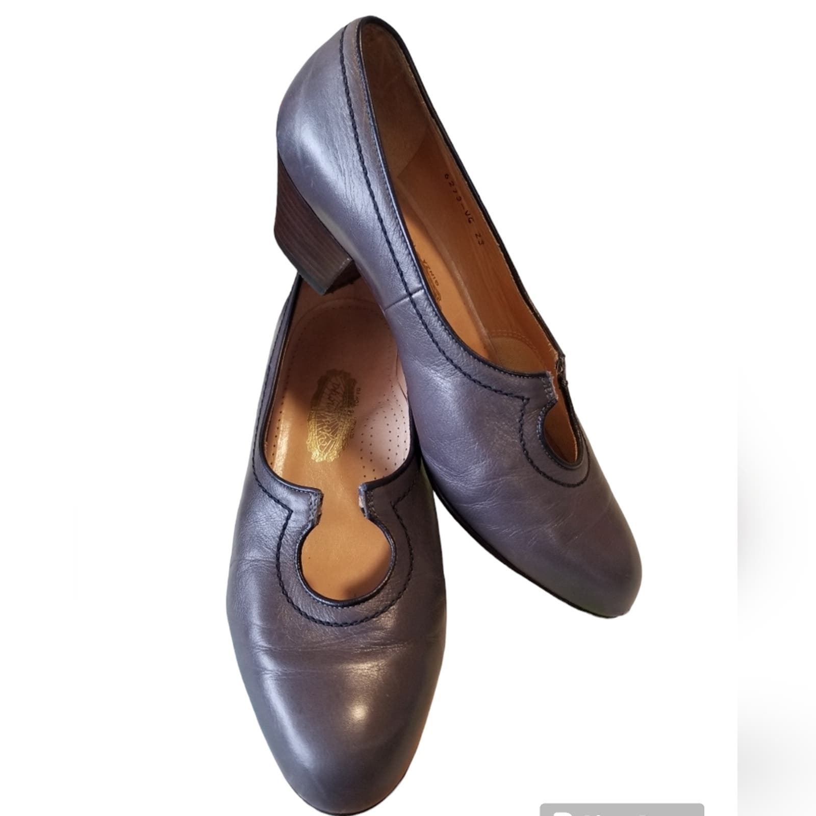 Yoshinoya Ginza Tokyo Japan Luxury Vintage Pumps