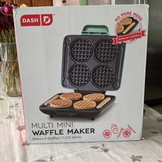 Dash waffle maker