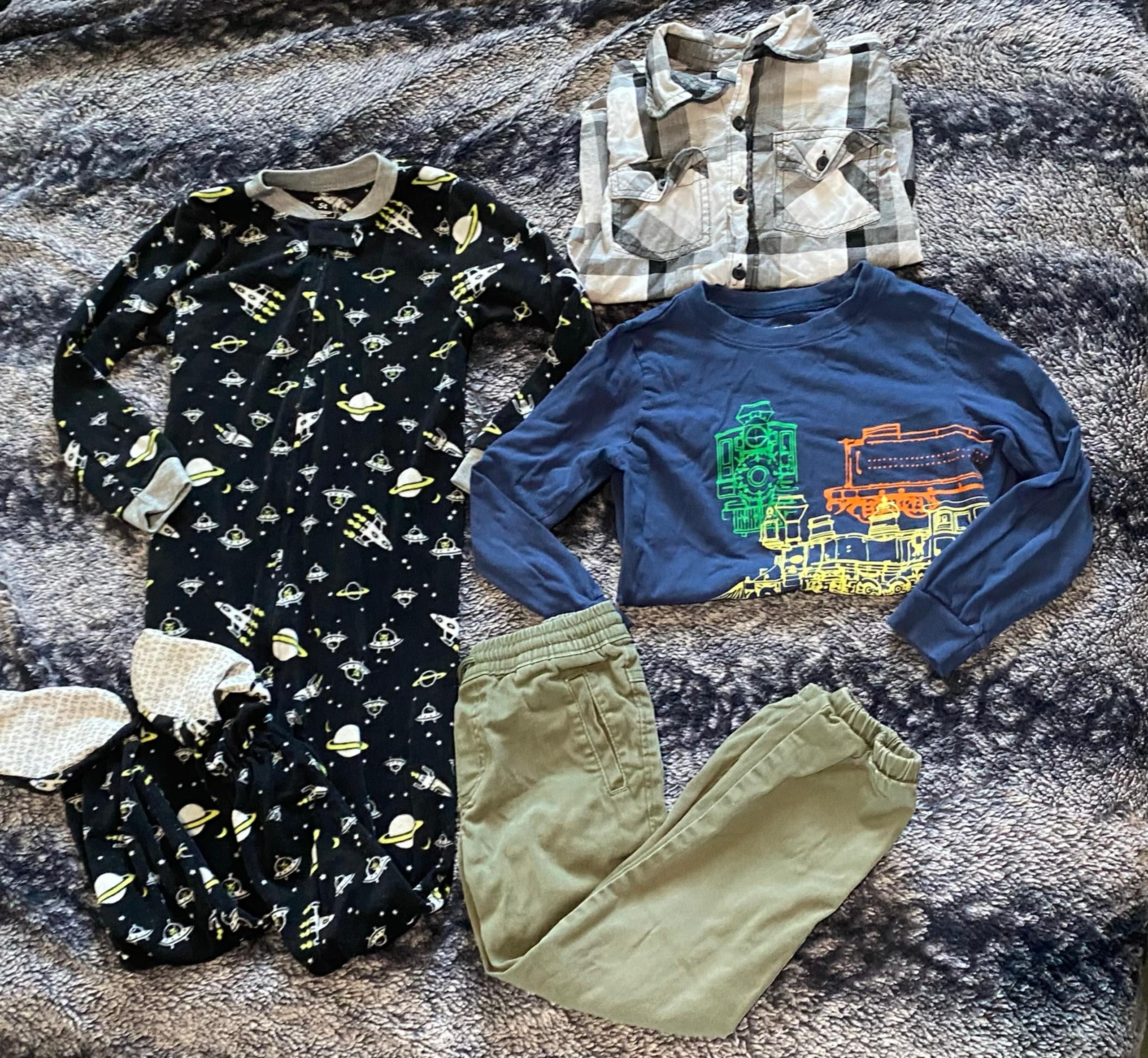 Mixed Brand Carters Old Navy Wonder Kids Toddler Boys 5T Assorted Season Bundle
