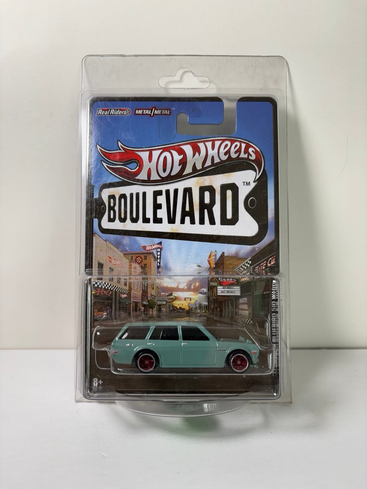 Hot Wheels boulevard 71 Datsun bluebird 510 wagon