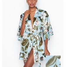 VS Flounce rare here comes the bride baby blue floral kimono robe XS med