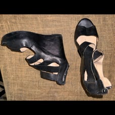Thrifted from Italy, made in Italy Black leather wedge heels