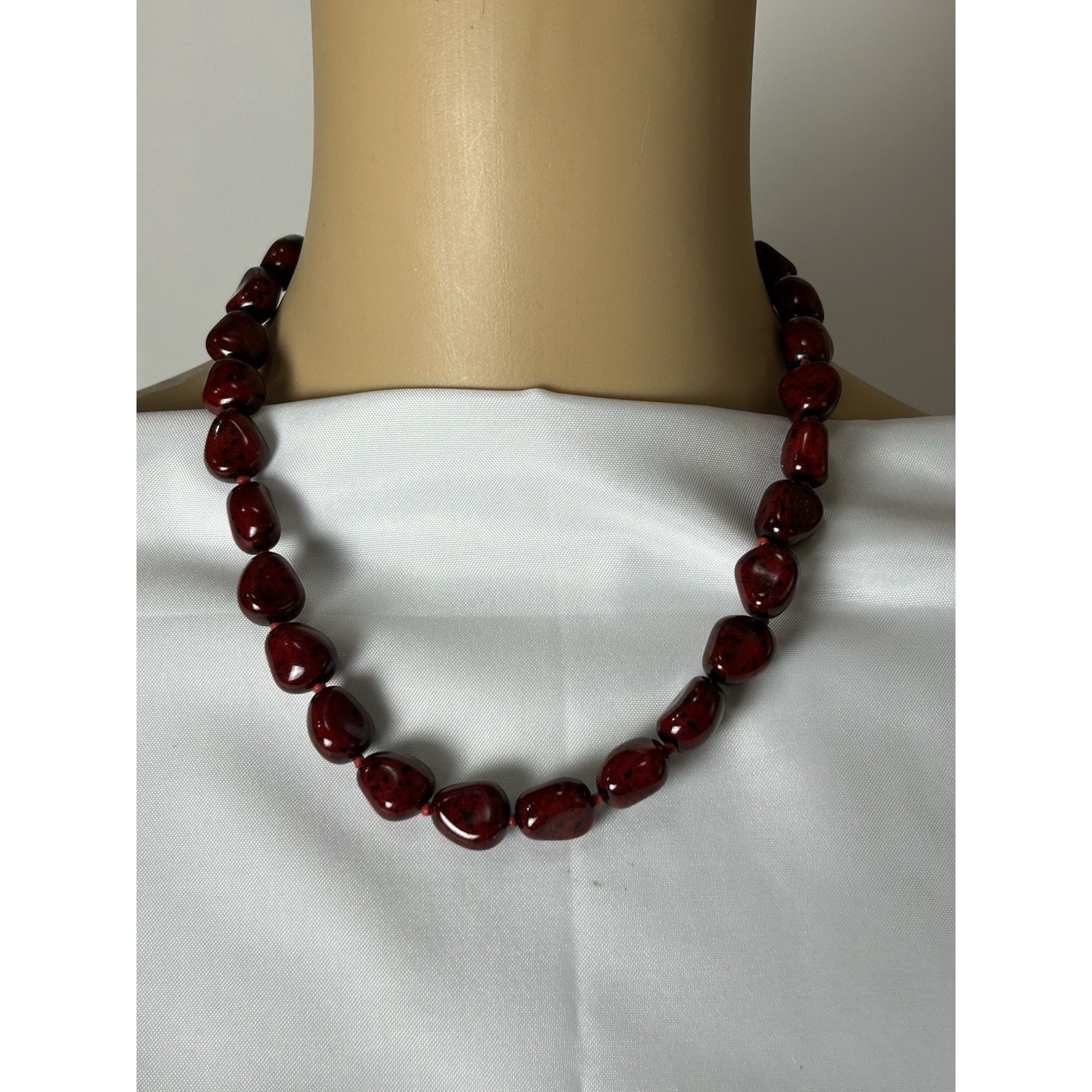 Beautiful Vintage Red Howelite Beaded Necklace By KJL. Measures 19”