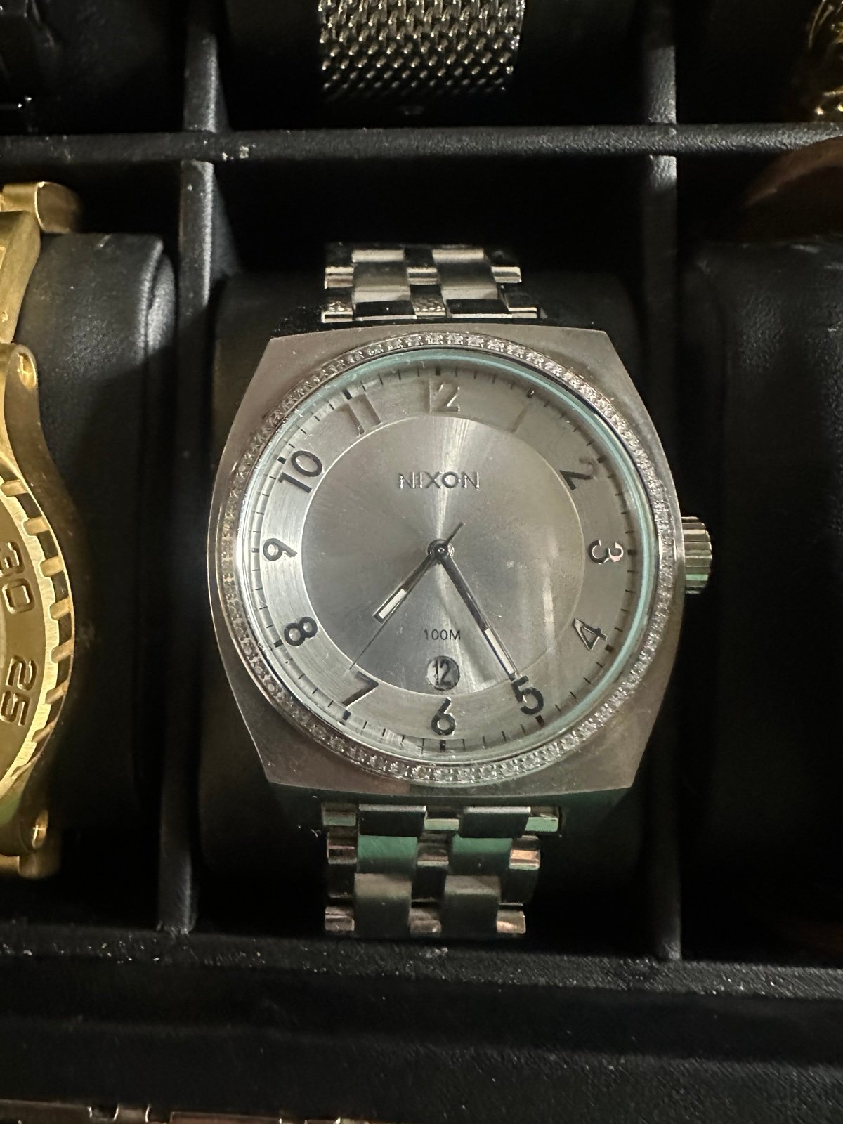 Nixon watch