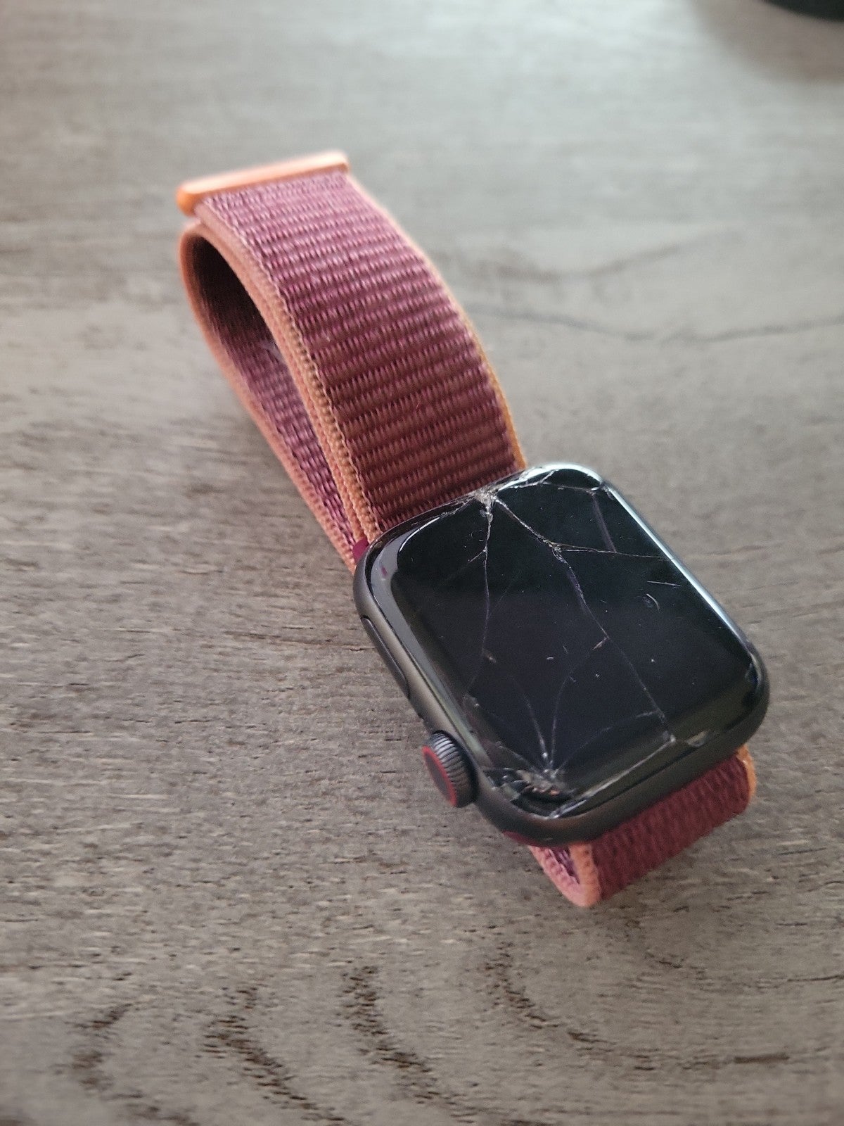 Apple watch series se GPS+Cellular Unlocked