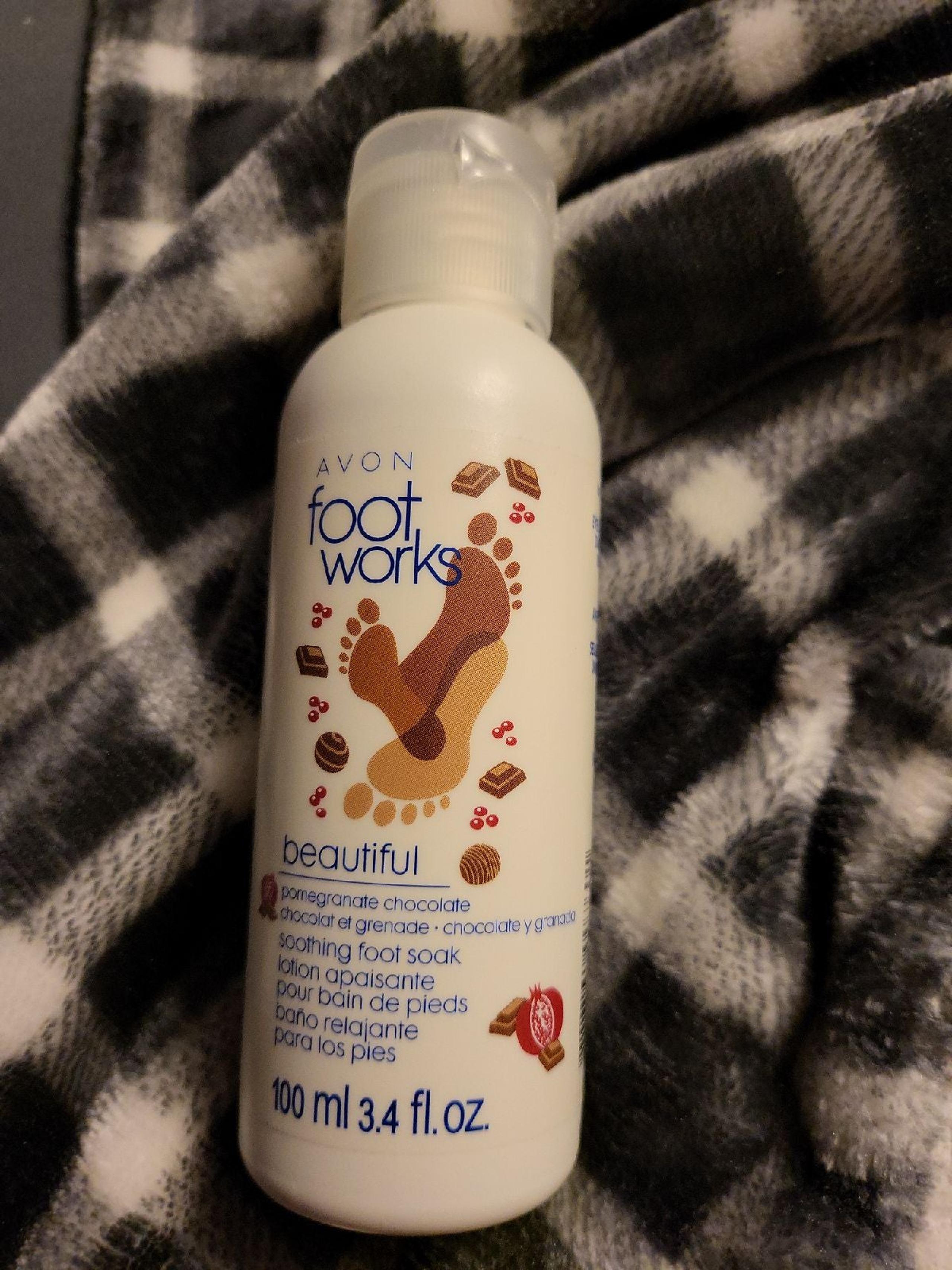 Avon Foot Works Pomegranate Choc Soak