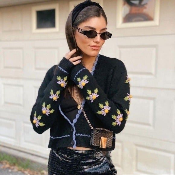 RARE!!! S ZARA Floral Sleeve Knit Embroidered Cardigan