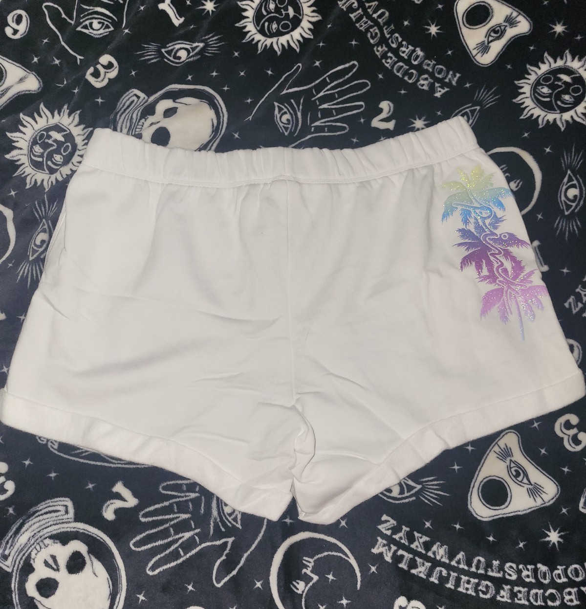Vs pink palm tree shine boyfriend shorts~size xl~NWT.