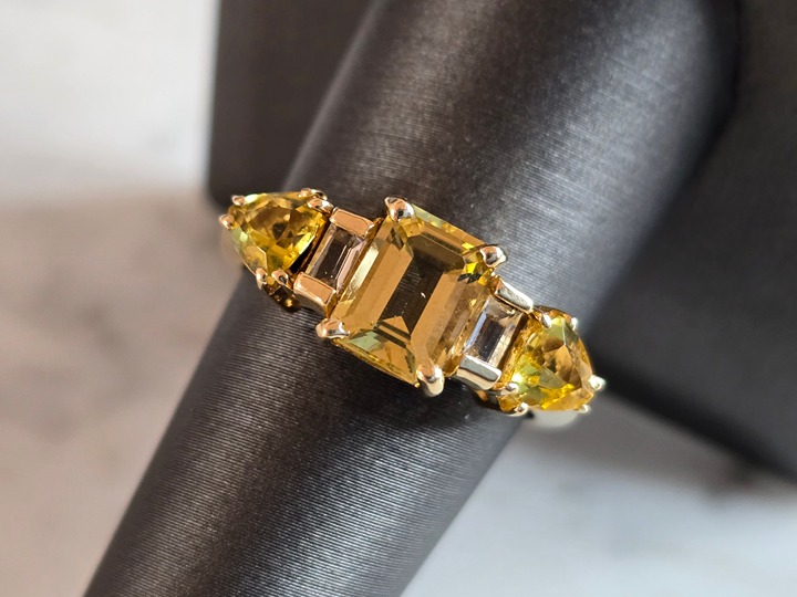 Womens Vintage Estate 14K Gold Beryl Ring 3.8g E7187