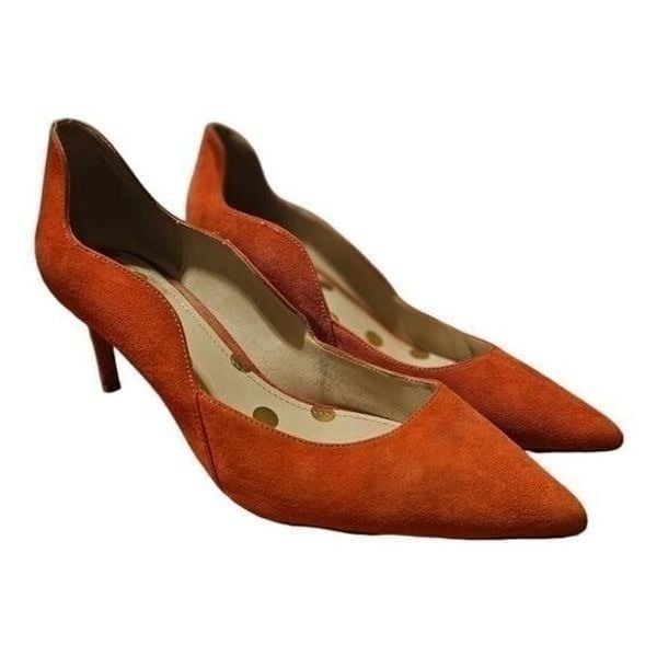 burnt orange pumps