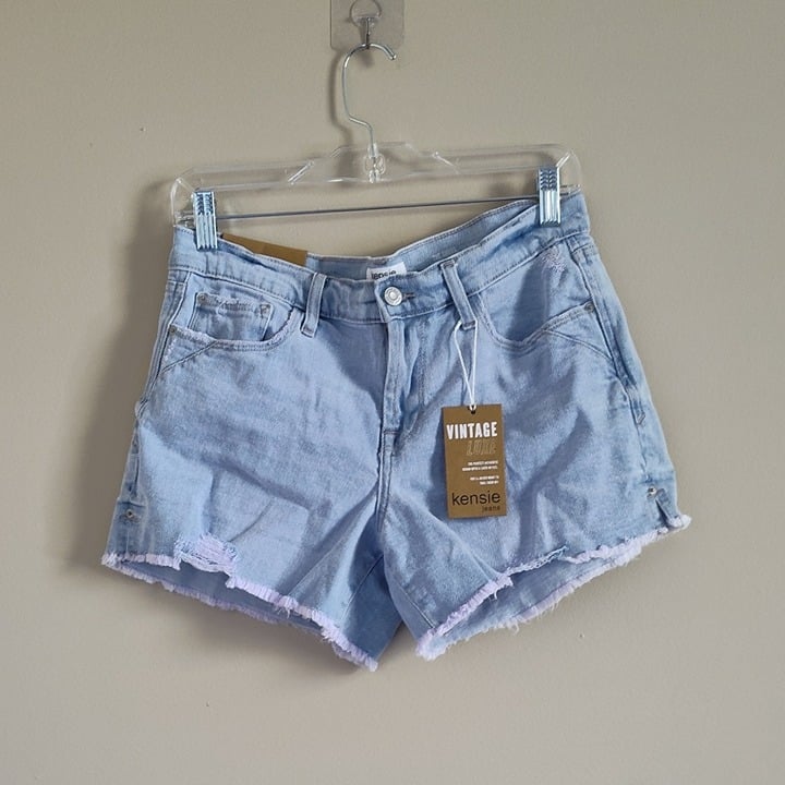 Kensie Jeans Vintage Luxe The Short Cutoff Shorts Women's 4 / 27 Raw Hem Cut Off