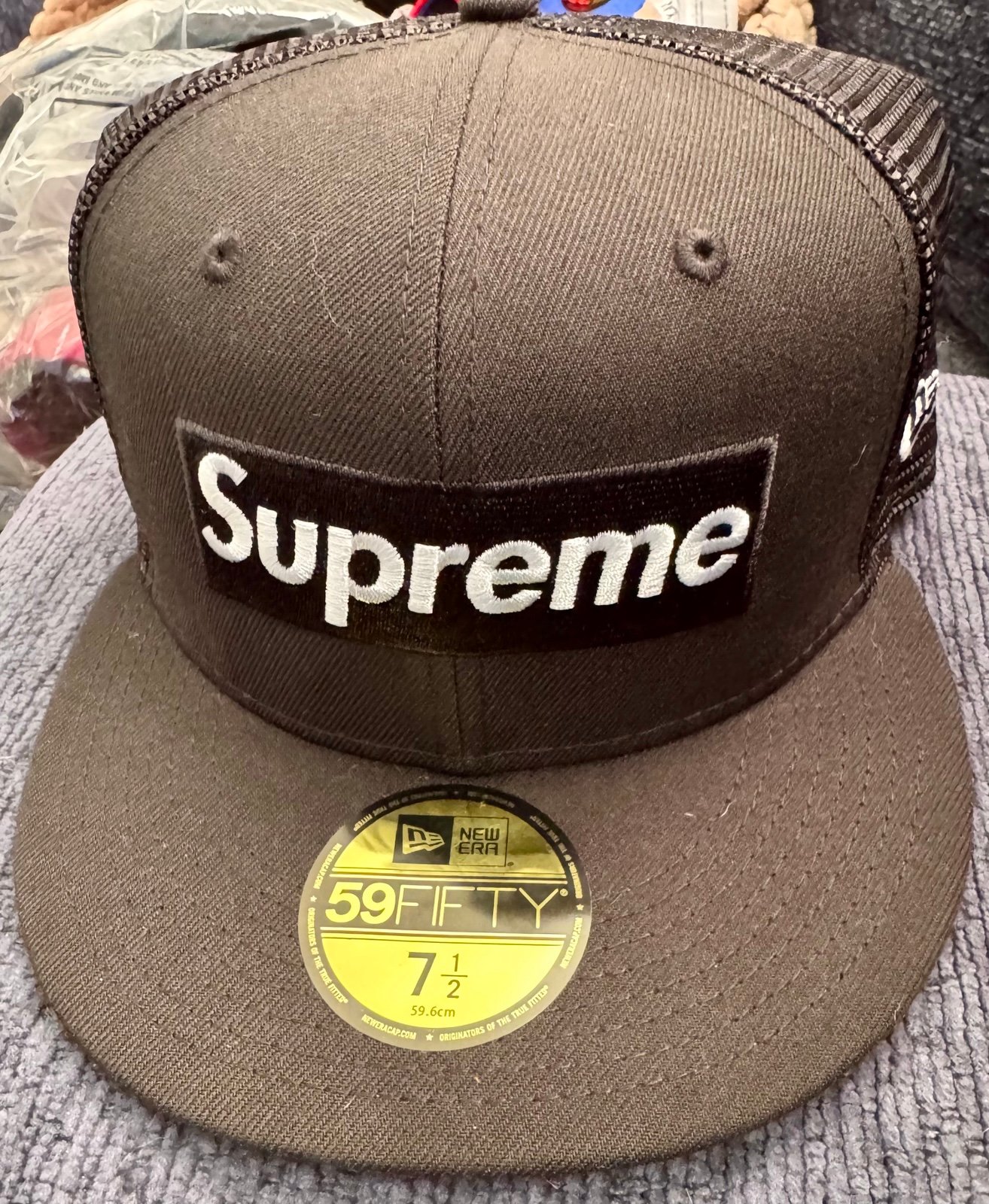 SS23 Supreme Box Logo Mesh Back New Era Hat size 7 1/4 black