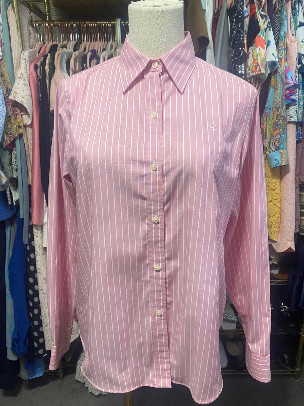 LAUREN RALPH LAUREN Non-Iron Straight-Fit Shirt, Petite Medium. Oxford