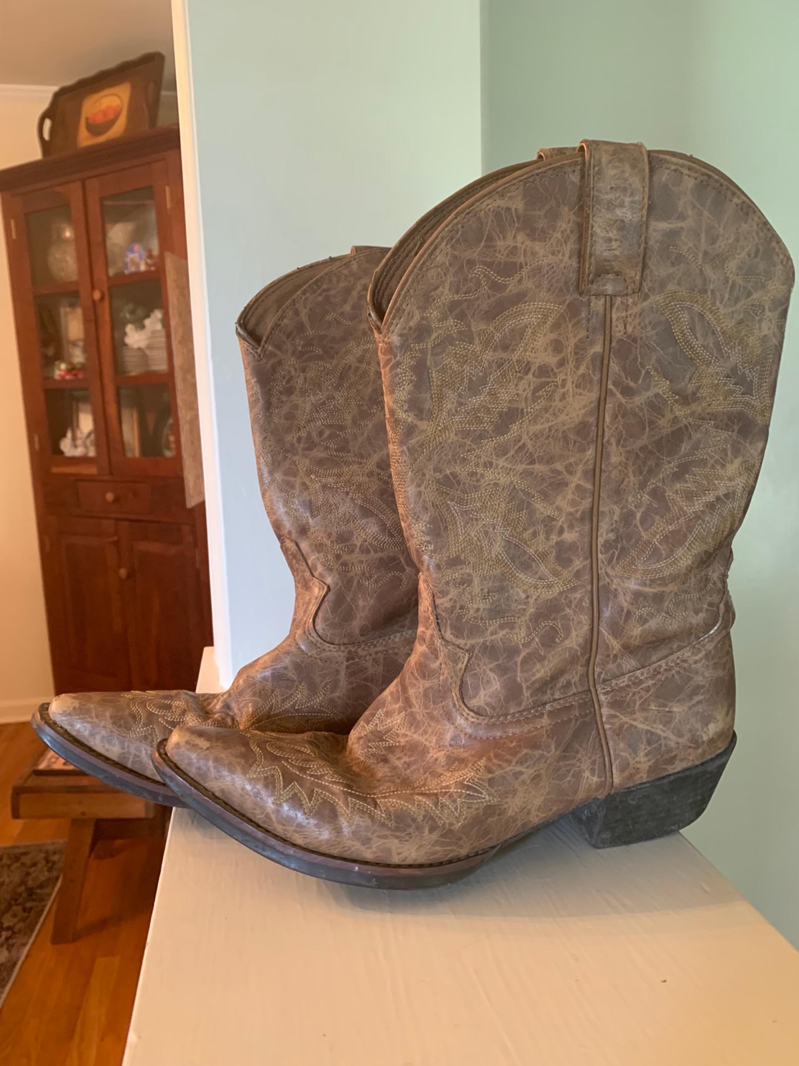 Justin western womens boots size 6D