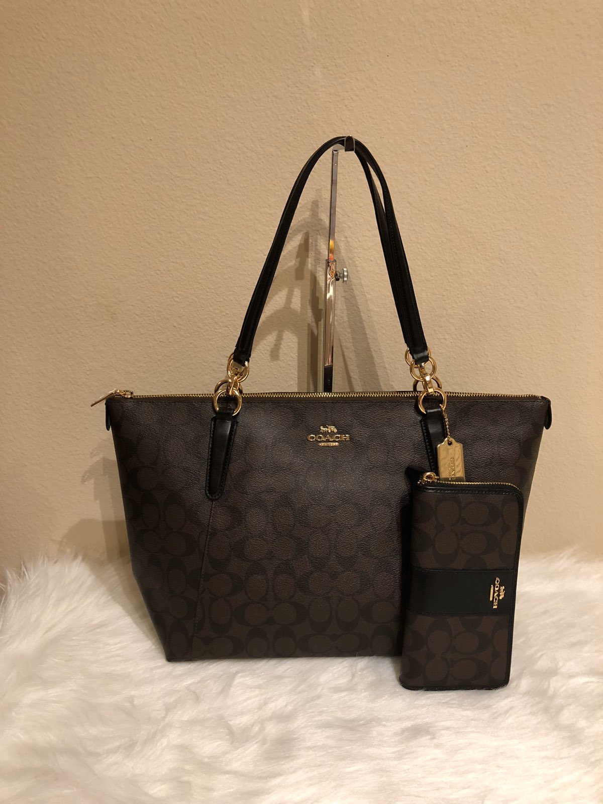 Coach purse and wallet set