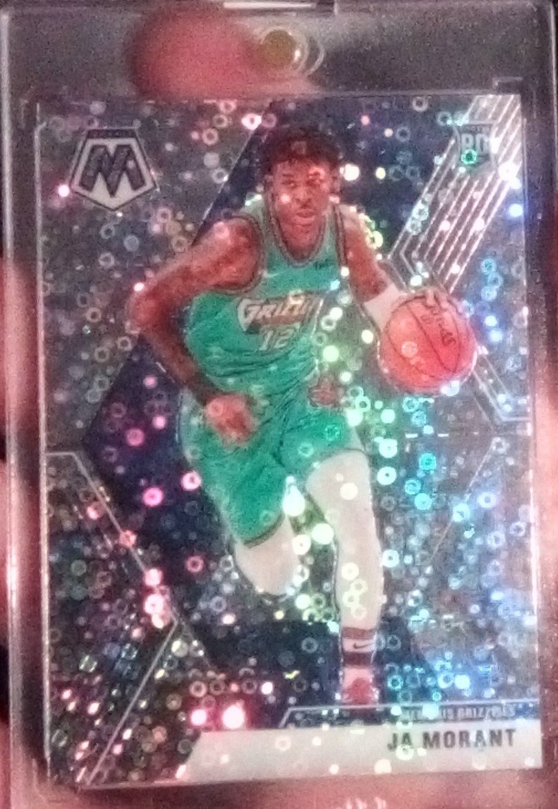 2019-20 Panini Mosaic Ja Morant Silver Disco Prizm Up Court Rookie Card #219.