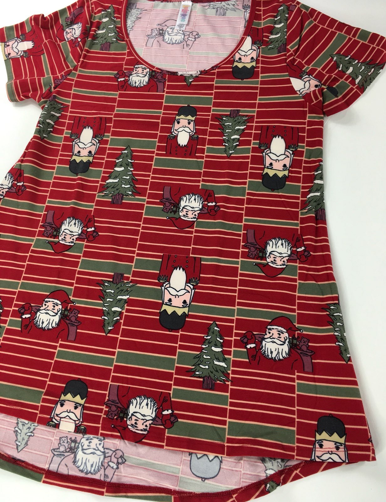 NWT Lularoe Holiday Classic Tee XS