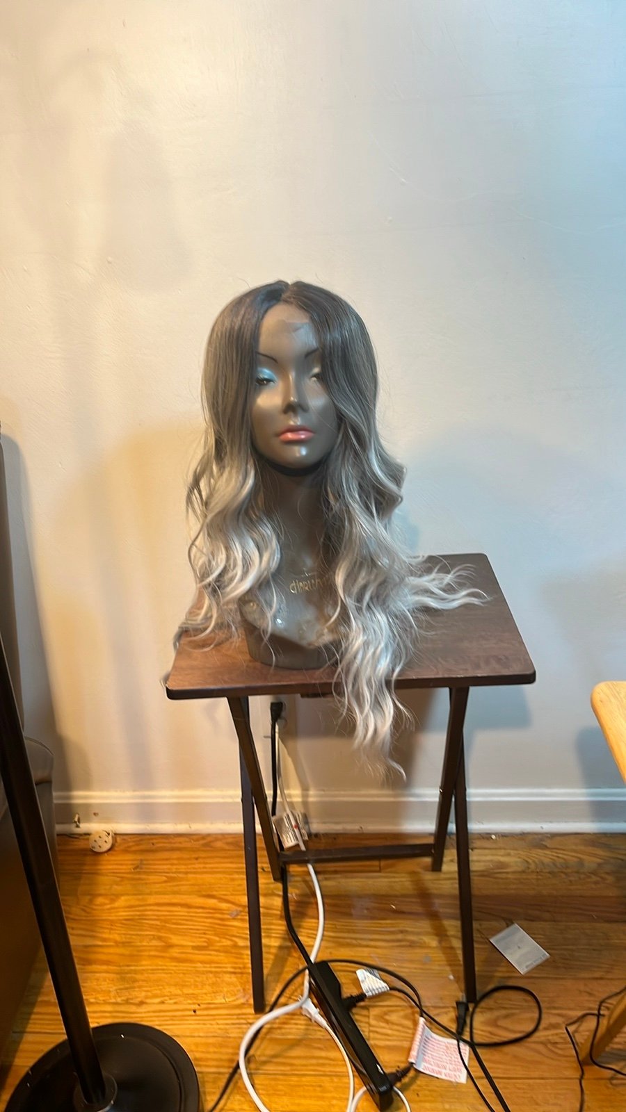 Ombré Grey wig. Size: T-part Lace. Length: 26”