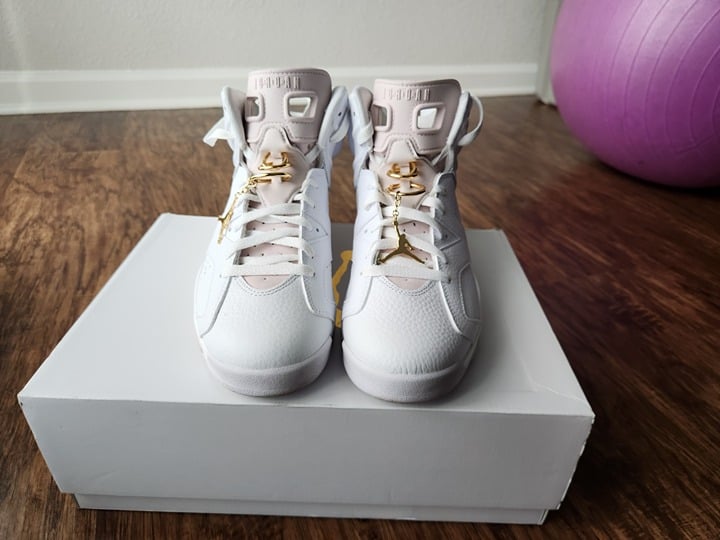 Air Jordan 6 Retro 'Gold Hoops'