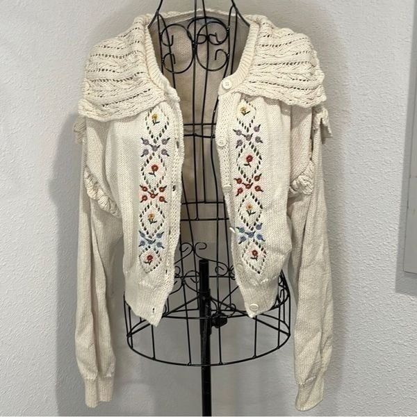 ZARA FLORAL EMBROIDERED KNIT CARDIGAN