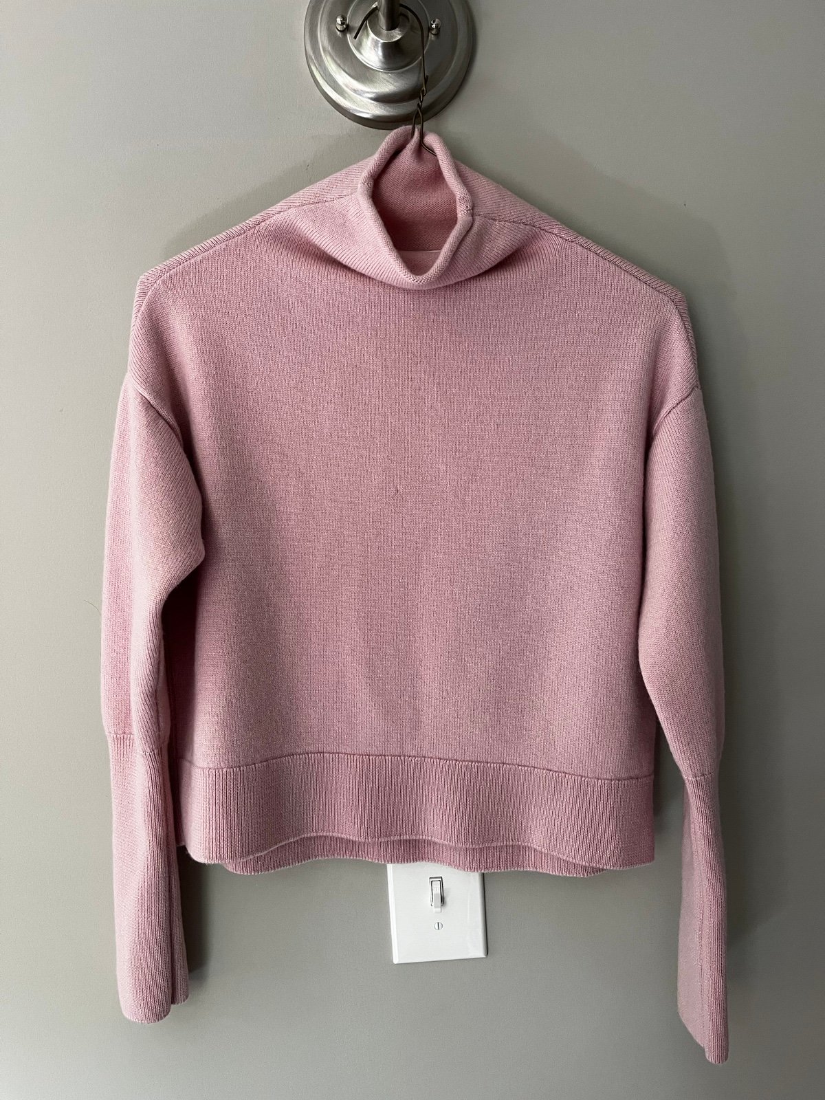 Aritzia Wilfred Wool Funnel Neck Sweater in Mauve S