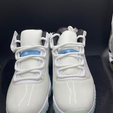 Size 10- Air Jordan 11