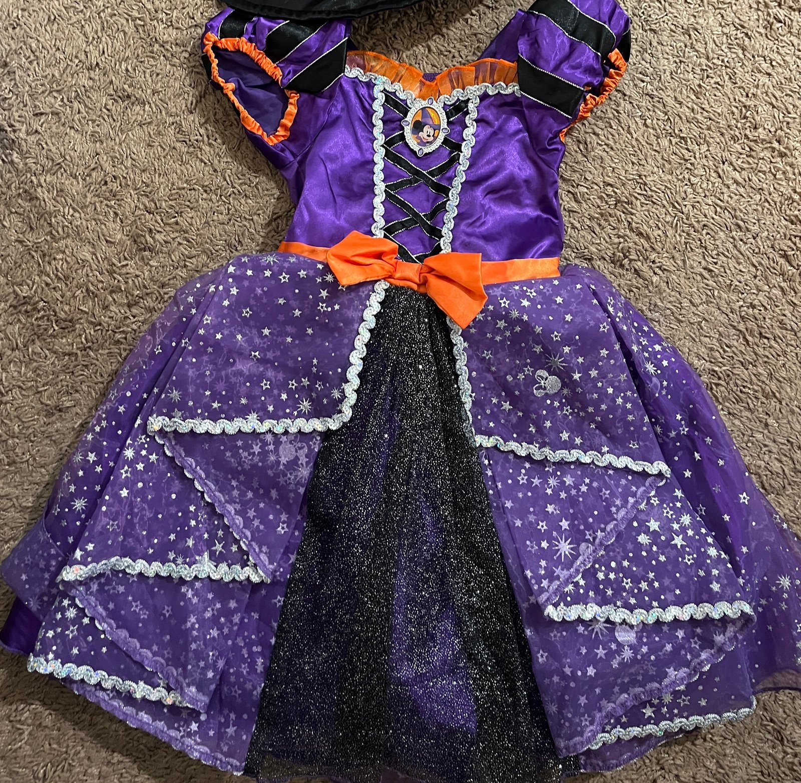 disney store minnie witch dress for halloween (size 4)