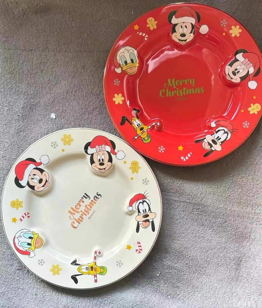 Mickey and friends Christmas plate bundle