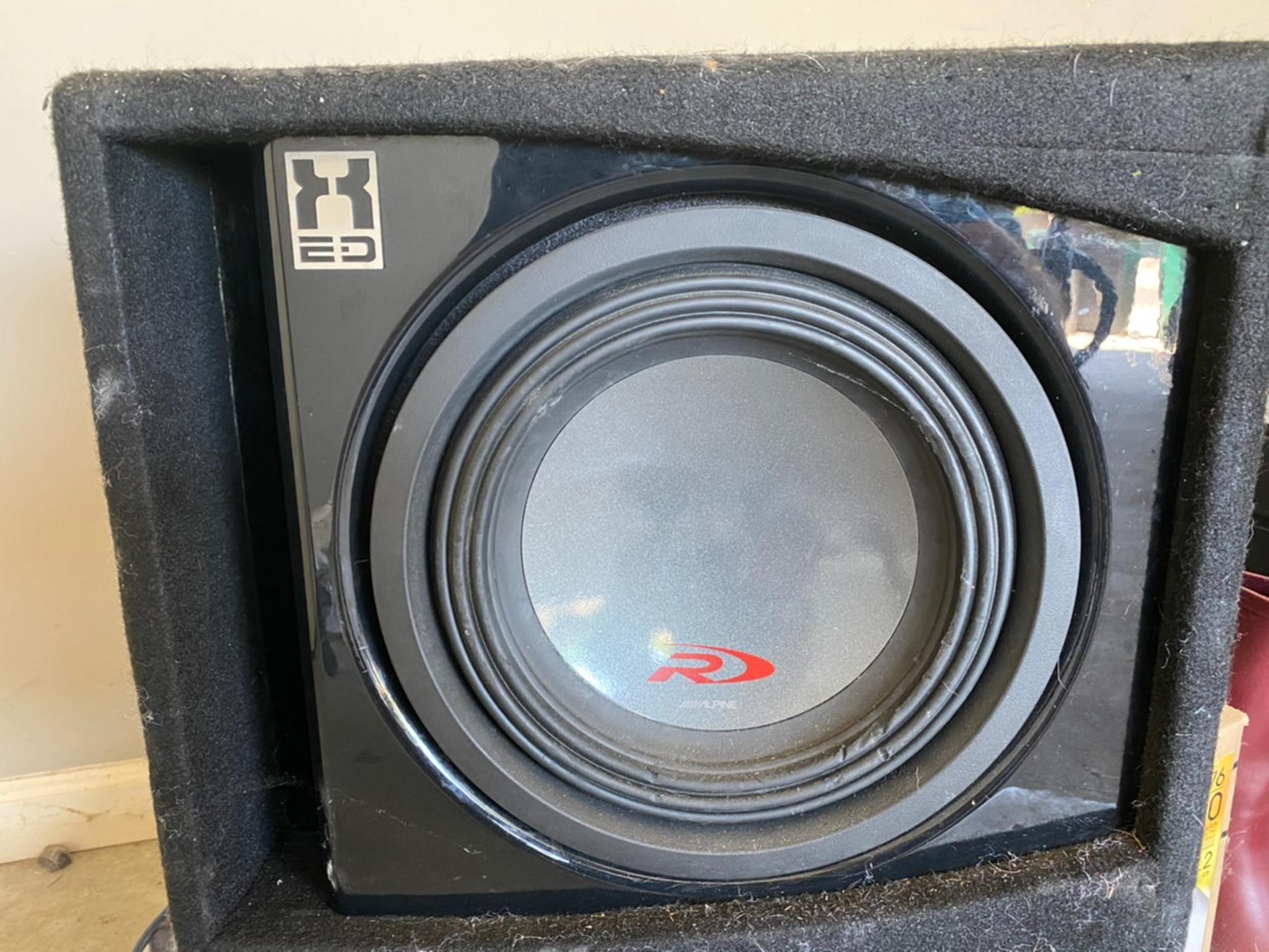 Subwoofer w/ amp & box