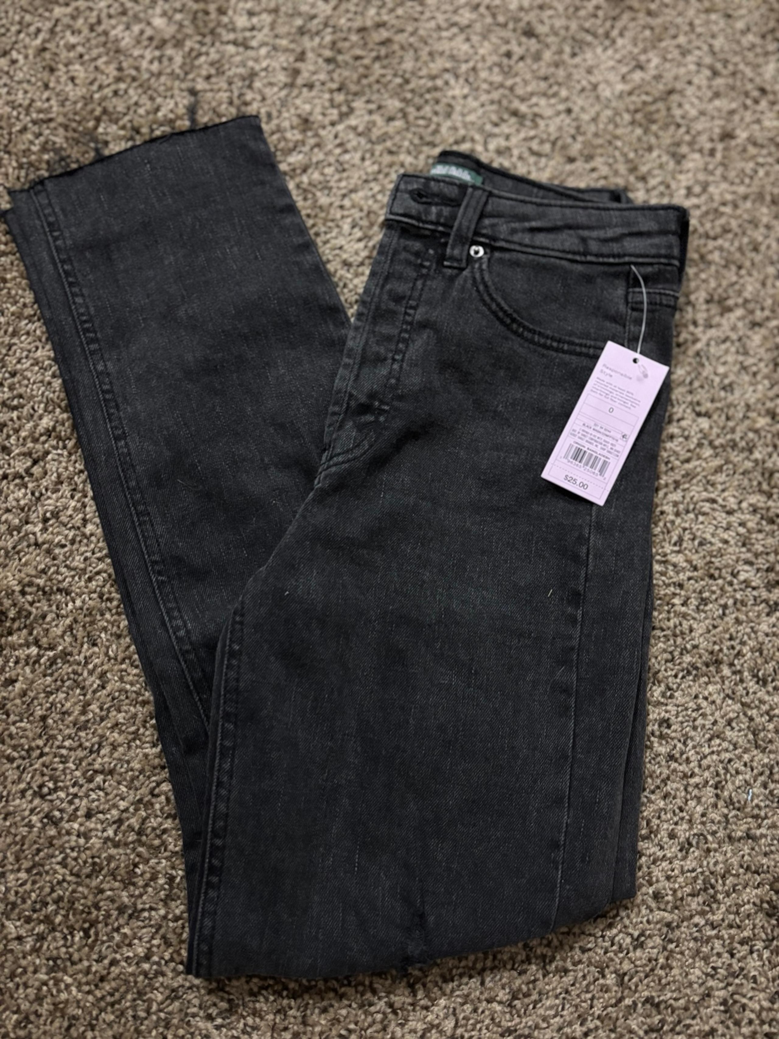 Women’s Black Distressed Jeans size 0
