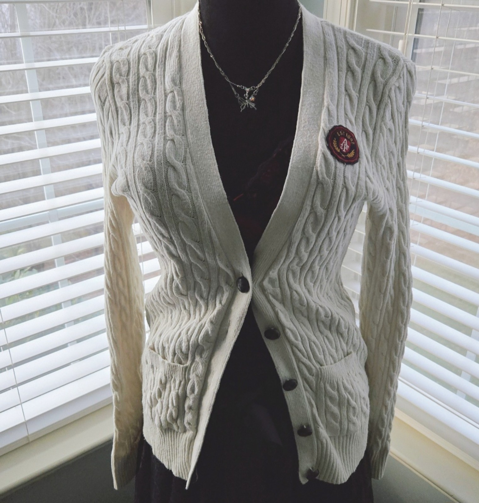 abercrombie and fitch cable knit white cardigan