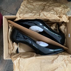 cole haan valeria pump ii