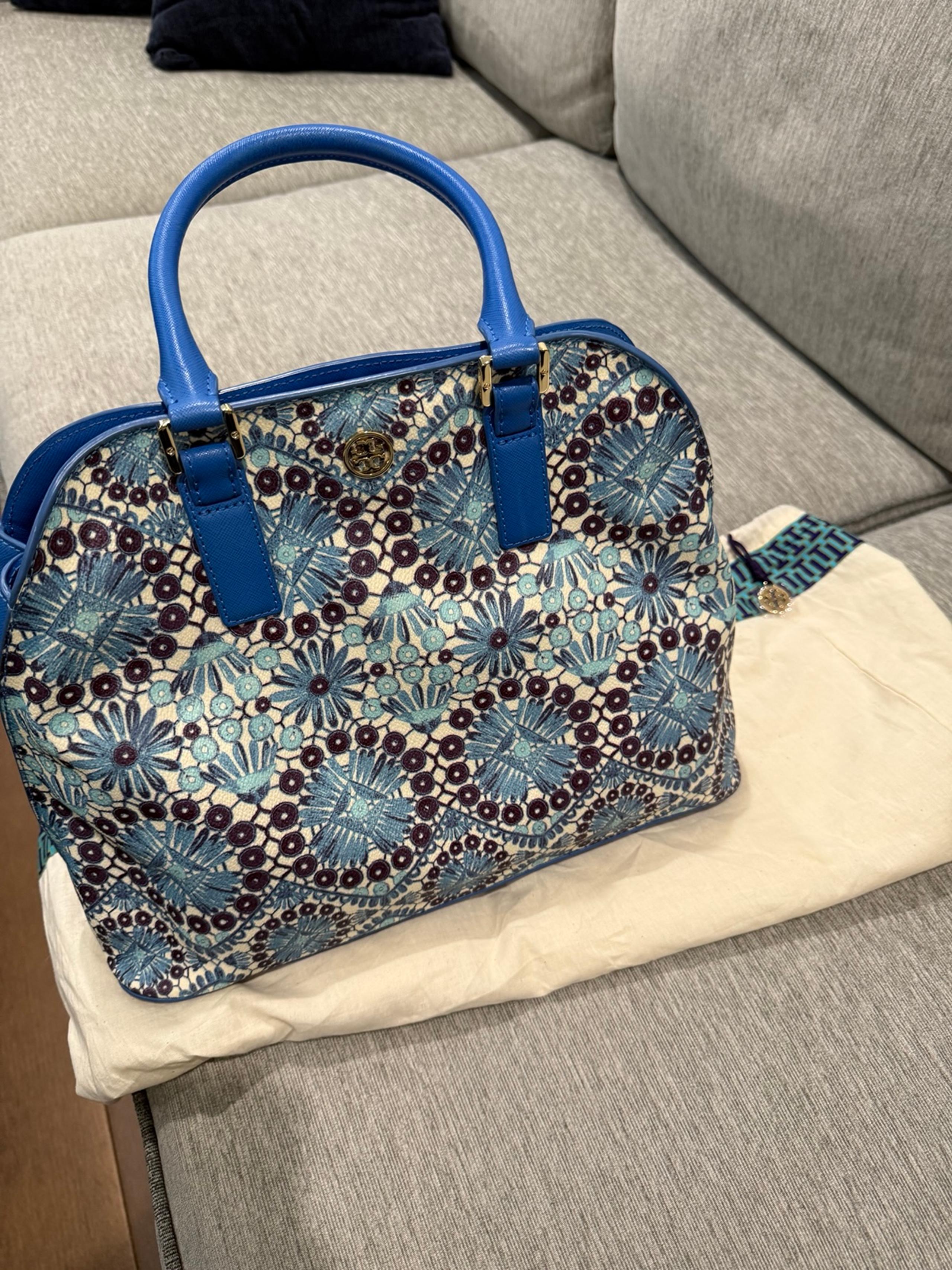 Tory Burch Robinson printed open dome satchel with matching continental wallet